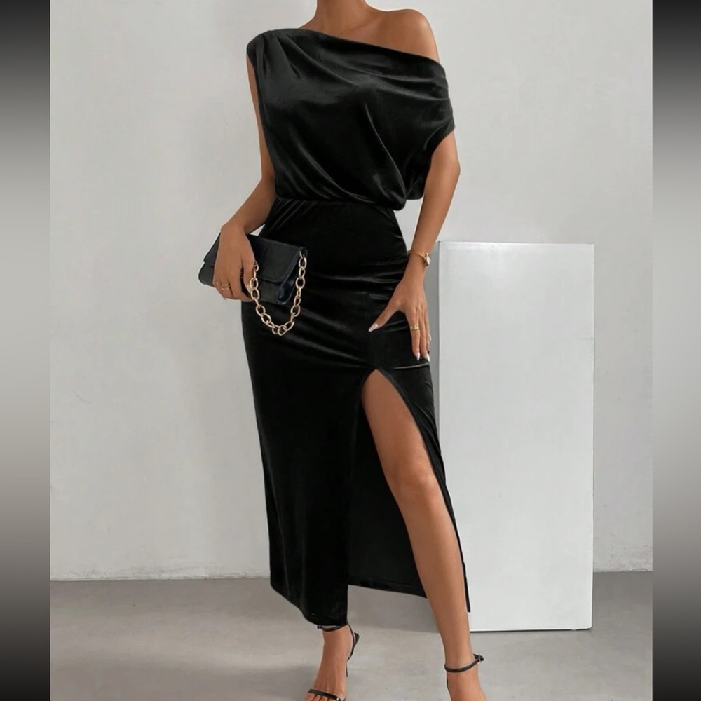 Black velvet dress